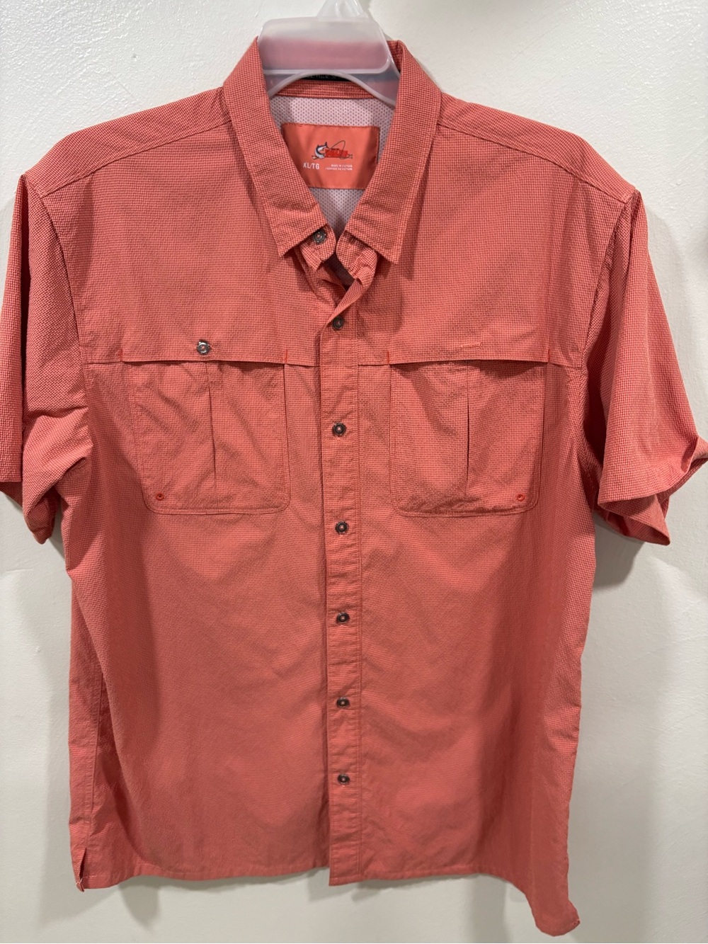 World Wide Sportsman Men's Coral Short-Sleeve Button-Up Shirt Size XL